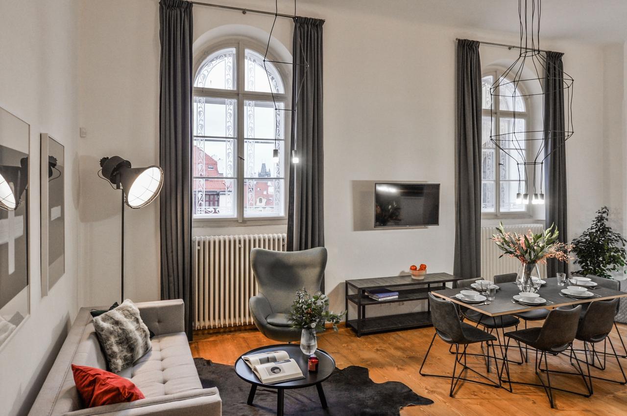 Lazenska N4 Prague